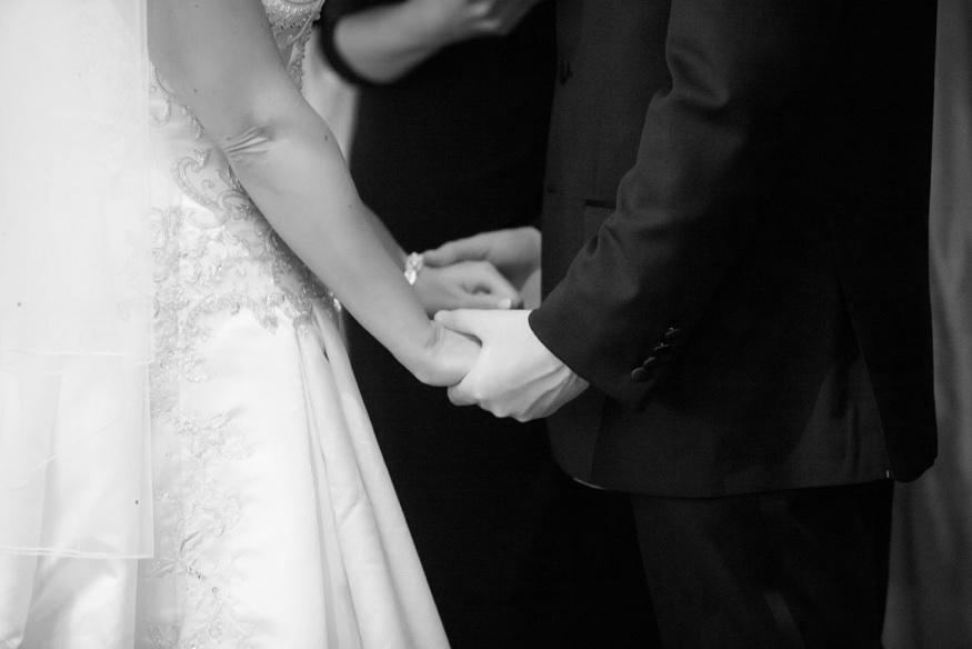 Wedding ceremony at Olde Bar Philadelpia.
